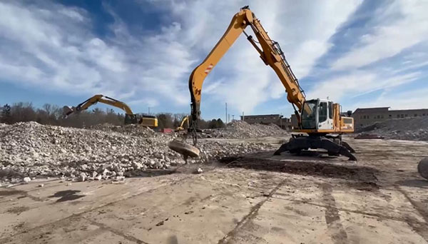 material handlers clearing stone